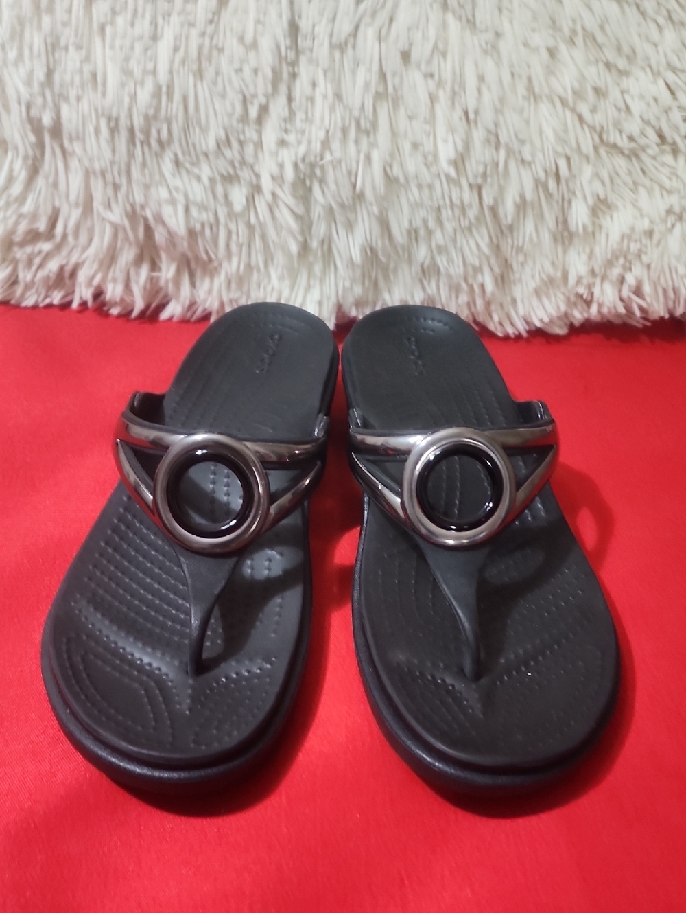 Crocs Sanrah Black Metallic Strap Wedge Flip Sandals